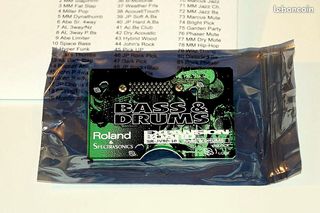  Roland Cards 1 SRX y 2 SRJV80