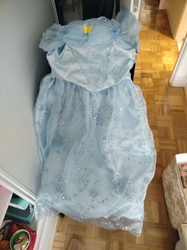 Vestido tipo  Cenicienta niña 130cm