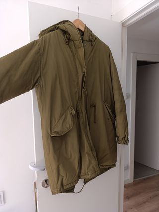 Abrigo militar verde oliva
