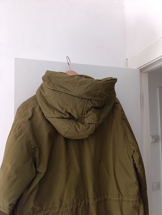Abrigo militar verde oliva
