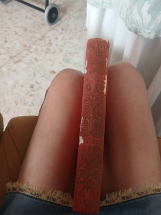 Antiguo libro de Don quijote de la Mancha. 