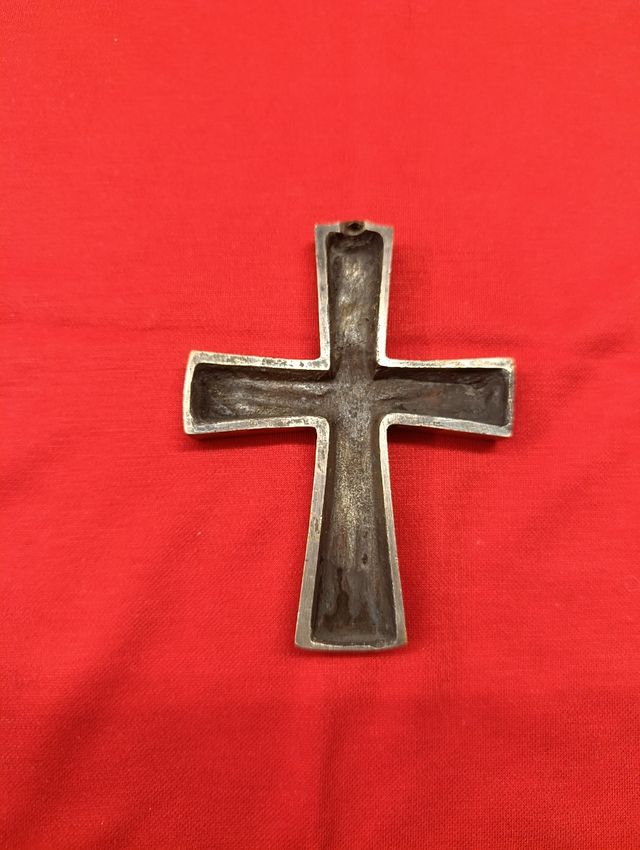 Vecchia croce in ferro