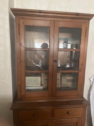 Vitrina madera antigua