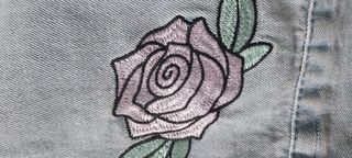 Cazadora vaquera bordada - Talla 40