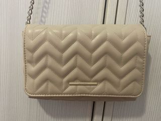 Bolso Pull & Bear beige