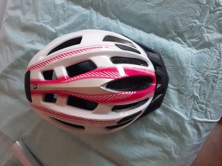 Casco bici mujer - blanco y rosa