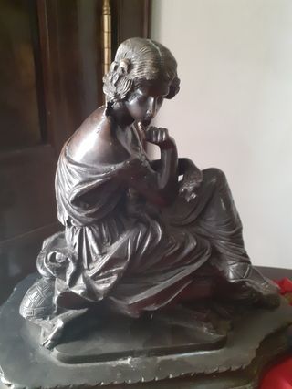 2 figuras bronce estilo clásico