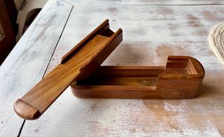 Plumier madera barnizada