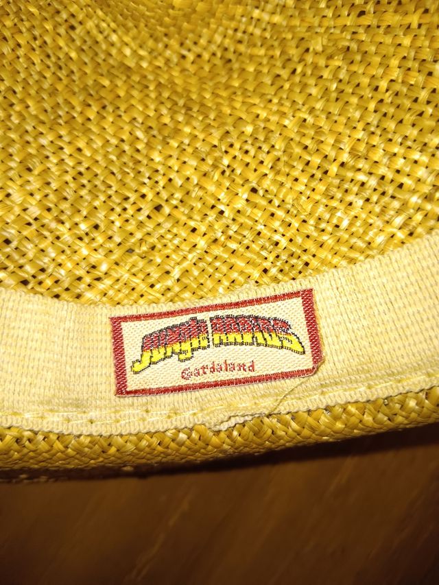 Cappello estivo marrone chiaro