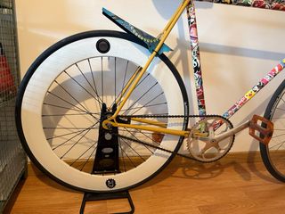 Fixie single-speed: Bicicleta freno contrapedal