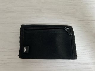 Cartera Adidas negra