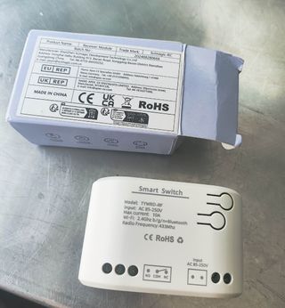 Control Garaje Inteligente Tuya WiFi