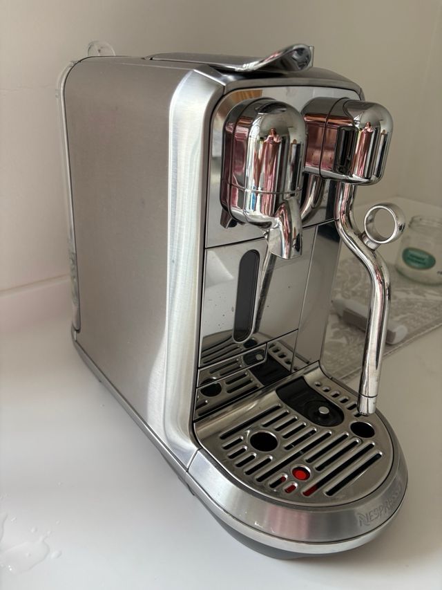 Cafetera Nespresso Creatista