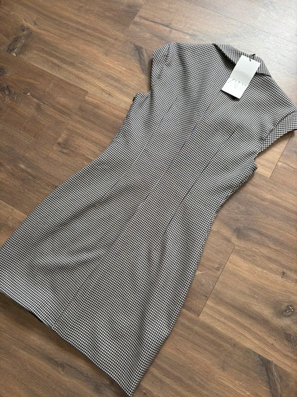 Vestido mini cuadros vichy cuello bobo Zara