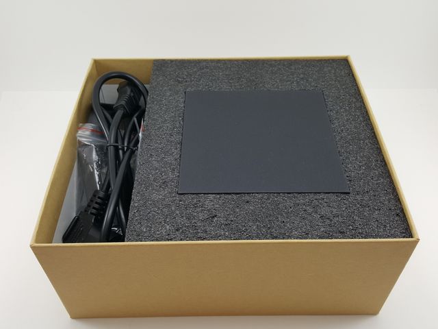 CHUWI LarkBox X Mini PC - Ryzen 7 3750H