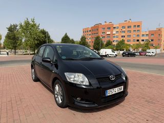 Toyota Auris 1.4 GASOLINA 5 PUERTAS 