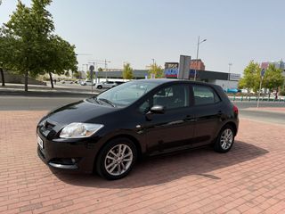 Toyota Auris 1.4 GASOLINA 5 PUERTAS 