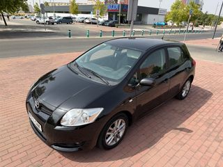 Toyota Auris 1.4 GASOLINA 5 PUERTAS 