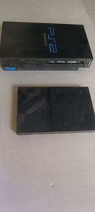 2 Consolas PS2 (PlayStation 2) - Negras