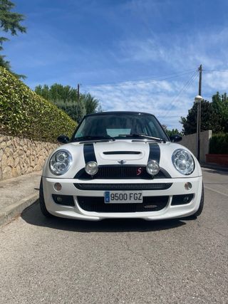 MINI  2005