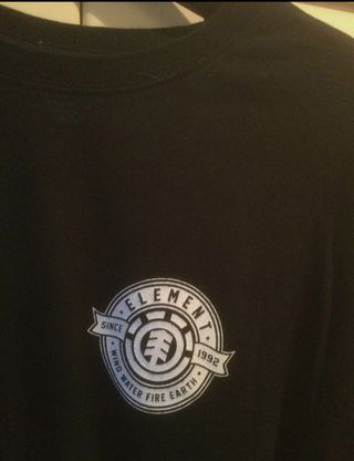 Camiseta ELEMENT negra - manga larga