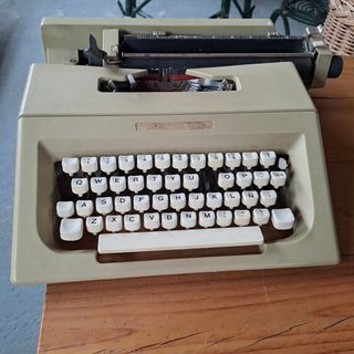 Máquina escribir Olivetti Lexicon 80