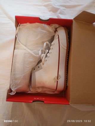 Ténis Diesel - Brancos - Tam. 42,5