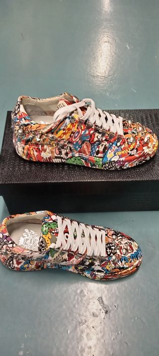 Scarpe uomo multicolor fumetti