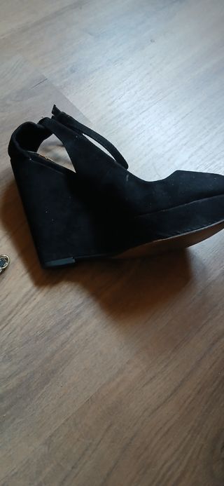 Sandalias negras tacón bajo talla 35