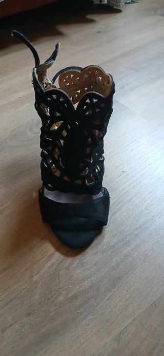 Sandalias negras tacón bajo talla 35