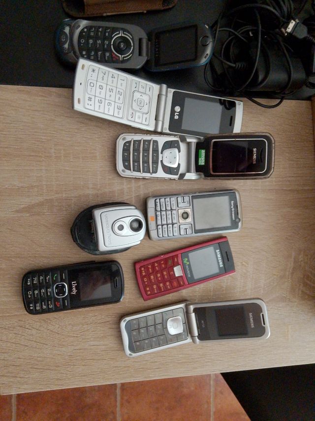 9 Teléfonos móviles antiguos
Y cámara para Sony 