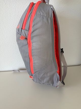 Mochila The North Face Gris Rosa