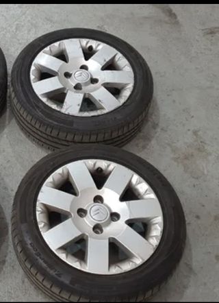Llantas Citroen C2 - 2 unidades y neumáticos 