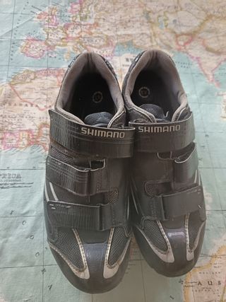 Zapatillas Shimano ciclismo.
