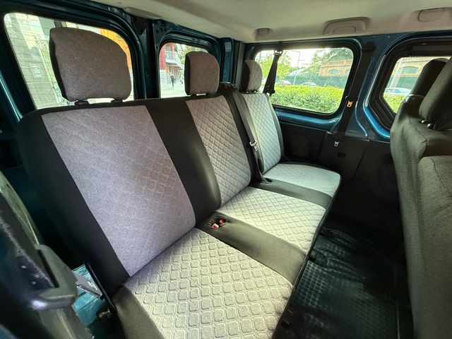 Opel Vivaro 9 PLZ 2016