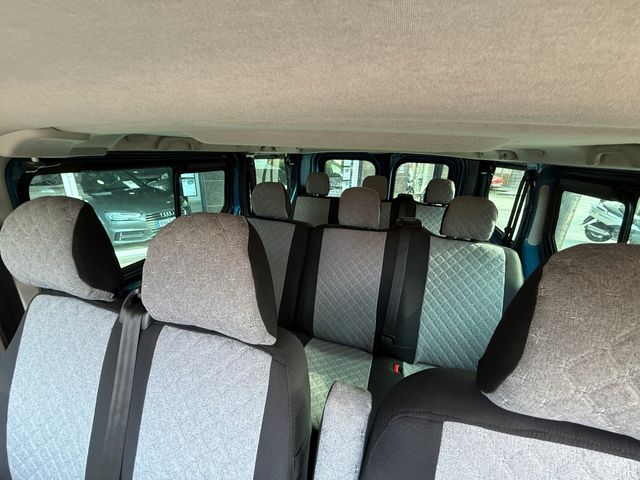 Opel Vivaro 9 PLZ 2016