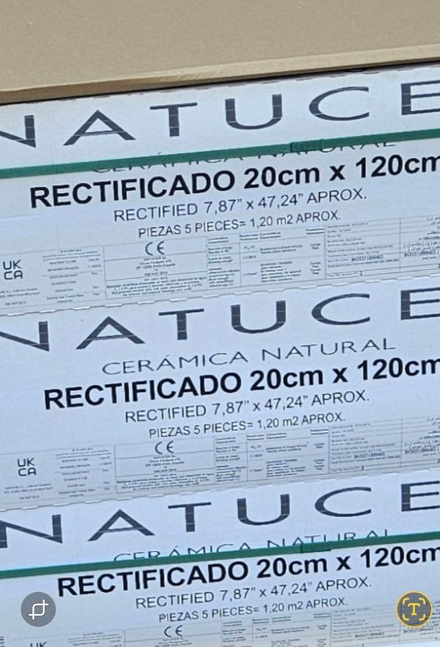 Suelo porcelánico Natucer efecto madera 20x120cm