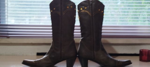 Botas vaqueras marrón