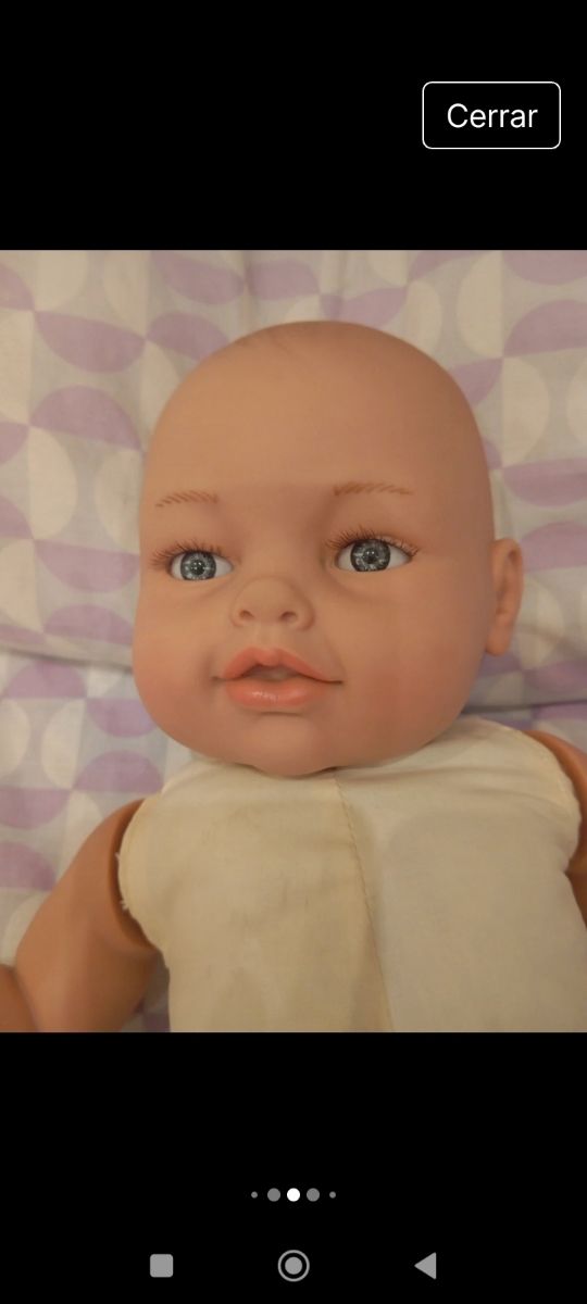 Muñeco bebé 
Dice mamá y papa