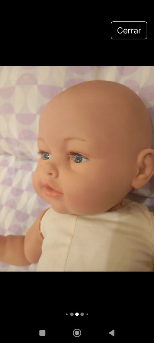 Muñeco bebé 
Dice mamá y papa