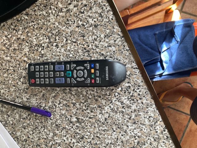 television samsung LE22c35D1WXXC