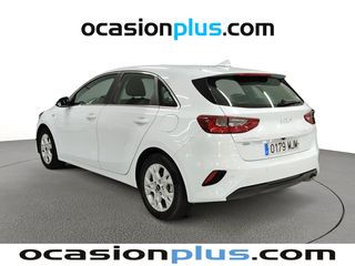 Kia Ceed 1.6 MHEV iMT Drive 100 kW (136 CV)