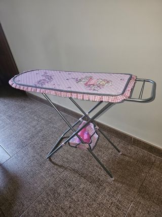 Tabla planchar + Máquina coser Juguetes