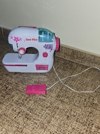 Tabla planchar + Máquina coser Juguetes