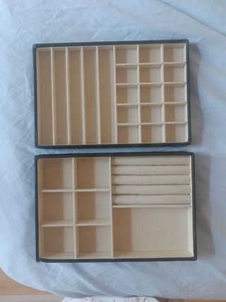 Joyero de 2 pisos - negro y beige