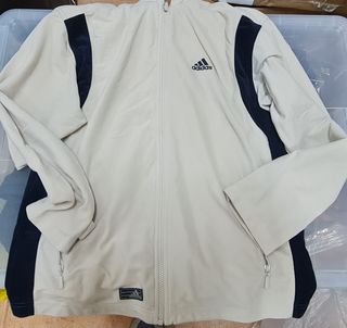 Chaqueta Adidas beige-negra