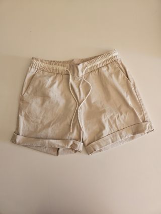 Shorts Decathlon mujer beige