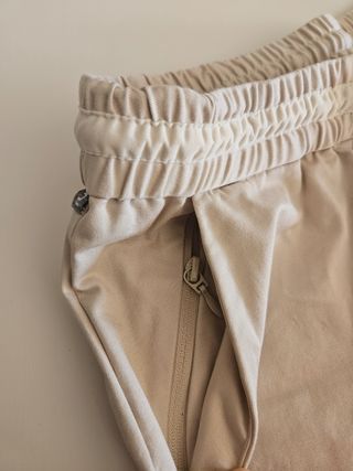 Shorts Decathlon mujer beige