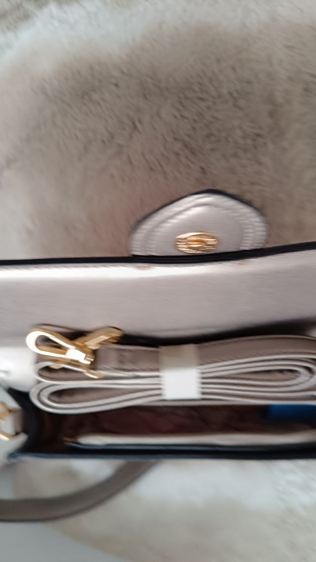 Bolso bandolera marrón grisáceo