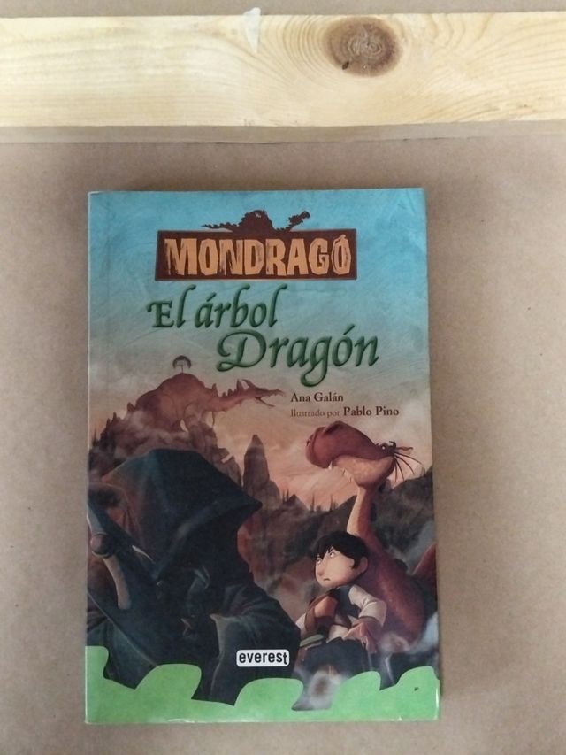 Ver fotos.  El árbol del dragón. Balbino y las dir